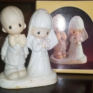 Precious Moments Bride & Groom